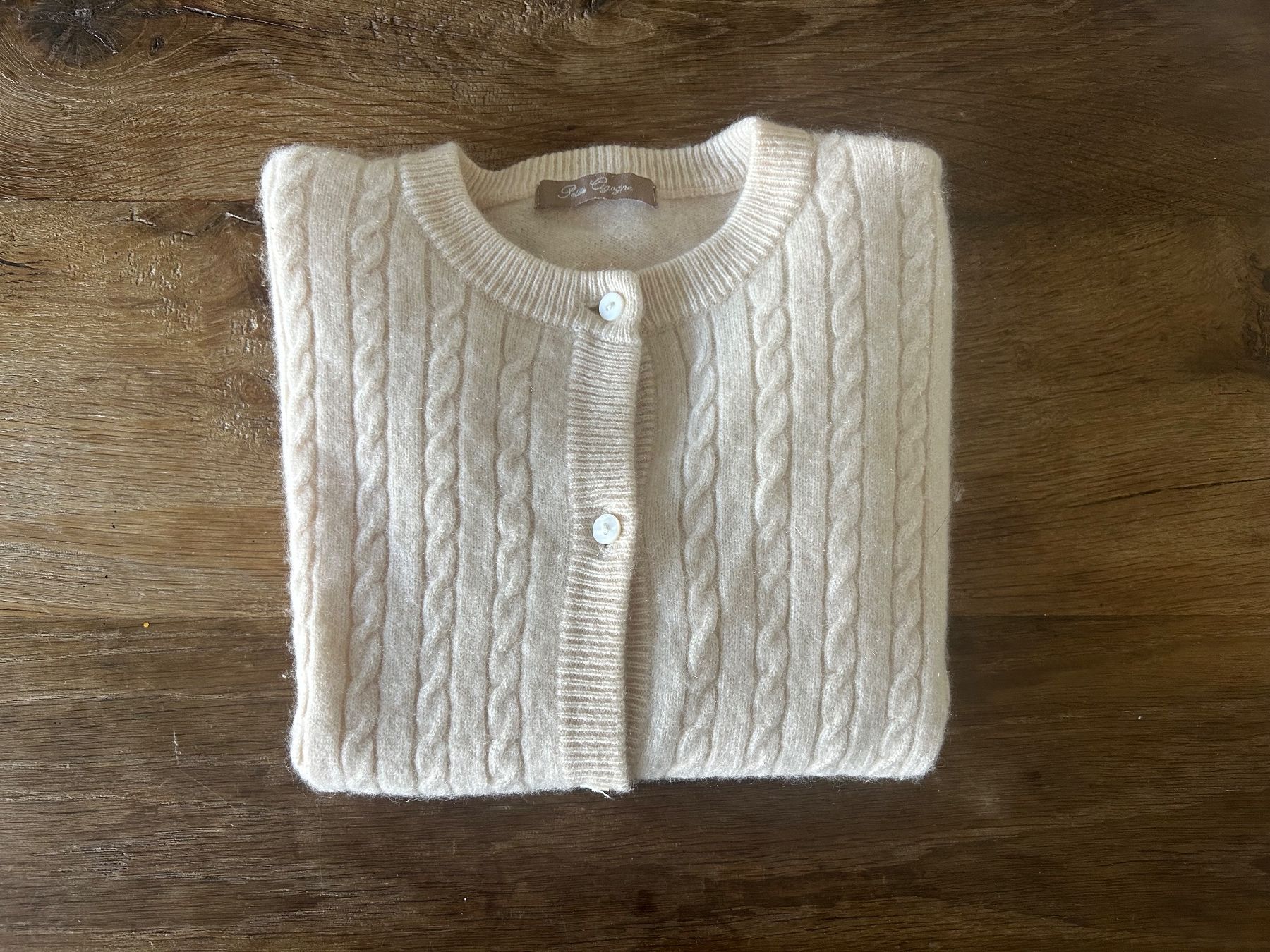 Sonstige Mädchenkleider: Kaschmir Strickjacke Gr. 4 Jahre – Gebraucht aus Adliswil von bee2890