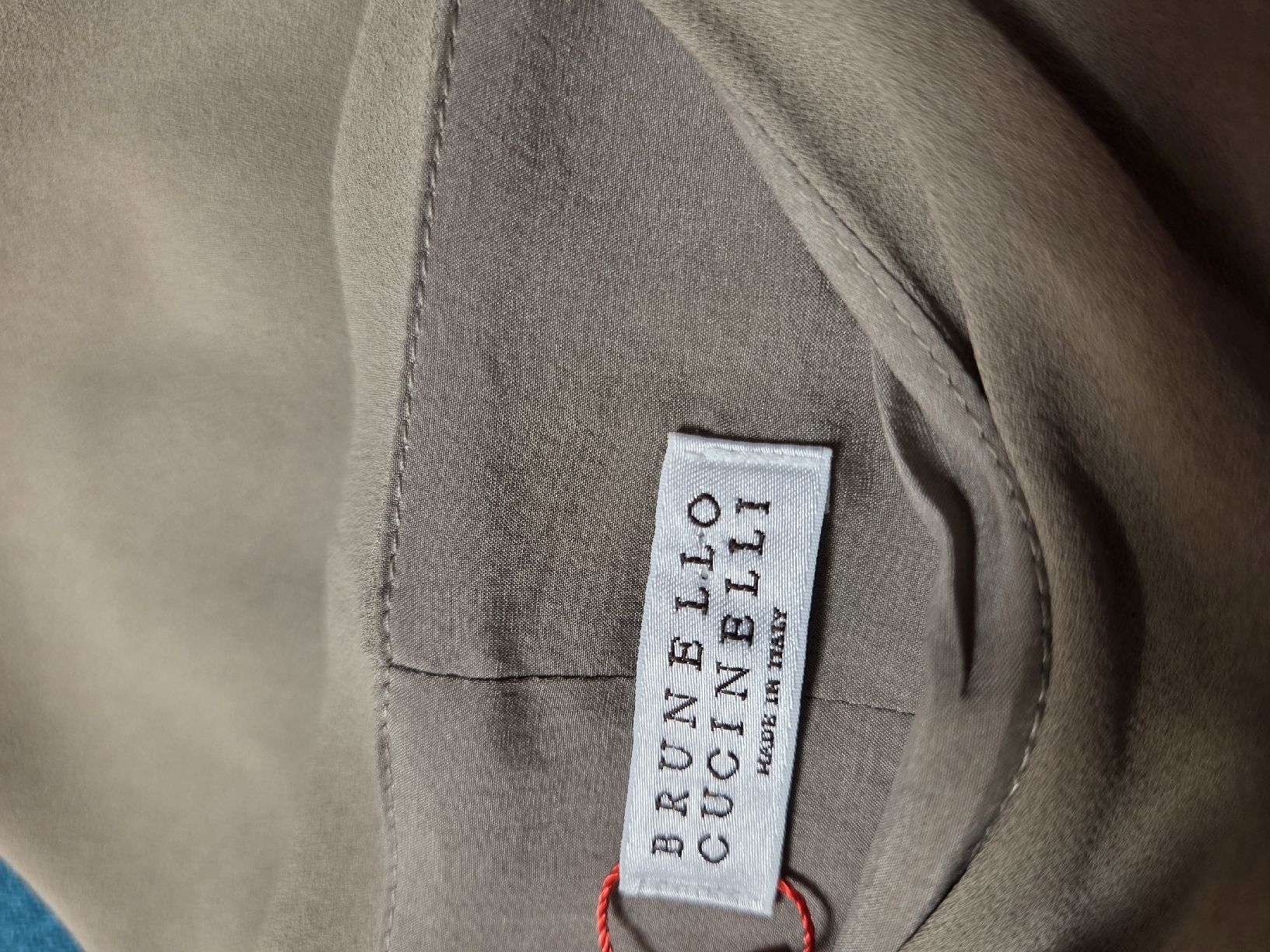 Brunello Cucinelli Vestiti: Brunello Cucinelli Seiden Kleid – Usato da Zürich venduto da finesse.shop 4