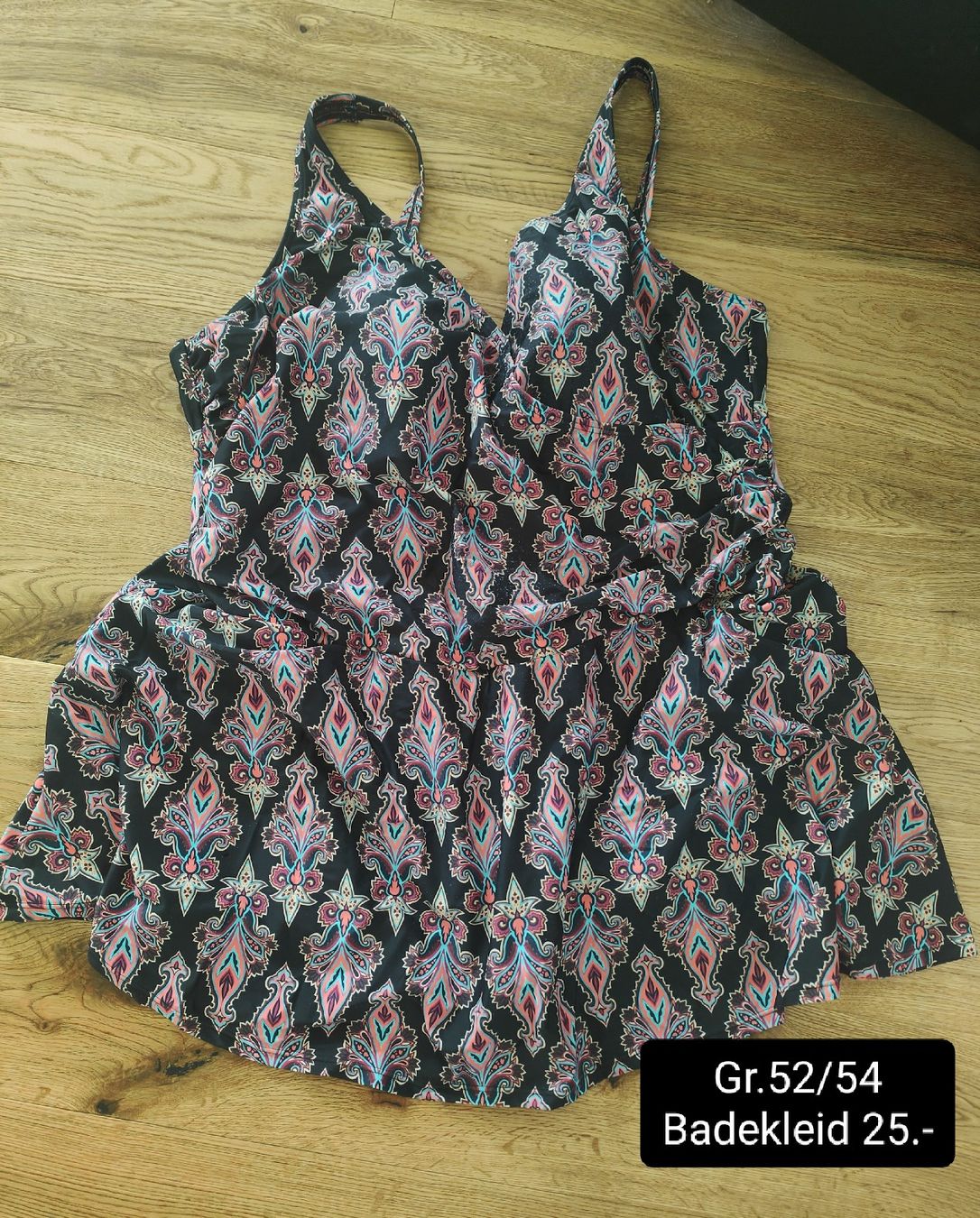 Badekleider & Bikinis: Badekleid gr.52/54 – Gebraucht aus Beromünster von aniram90