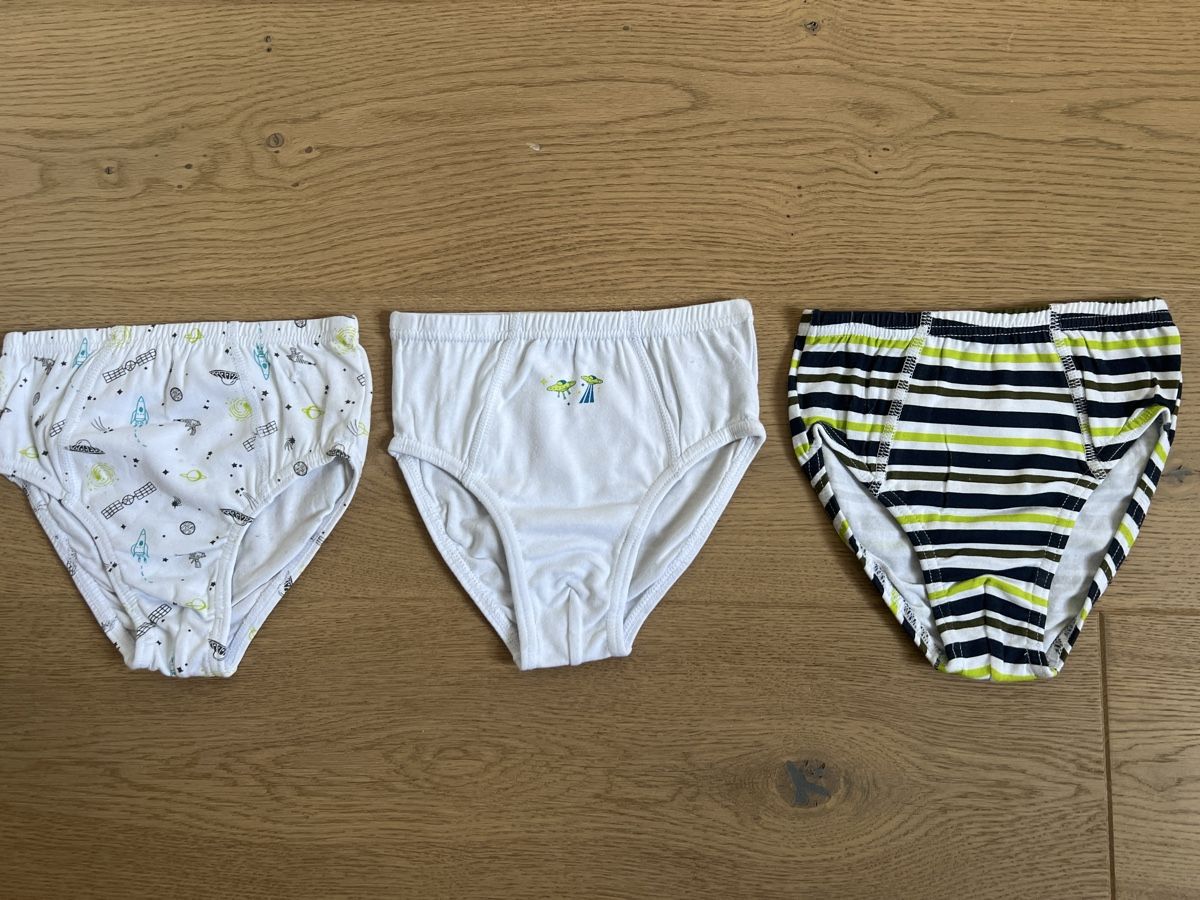 Biancheria intima: Neu: Unterhosen Slip Gr. 110, 3er Set – Nuovo (secondo la descrizione) da Oensingen venduto da katepe