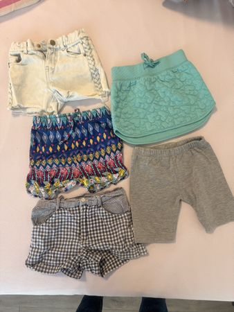 Sommer Kleiderpaket Mädchen Shorts Gr. 98/104
