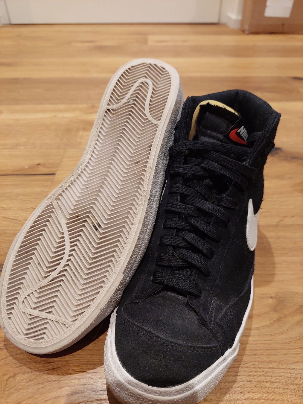 Nike Scarpe da uomo: Nike Blazer, schwarz, Gr. 38.5 – Usato da Schenkon venduto da rausausdemhaus 1