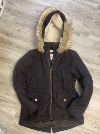 H&M Winterjacke mit Kapuze, Grösse 140, Top Zustand!