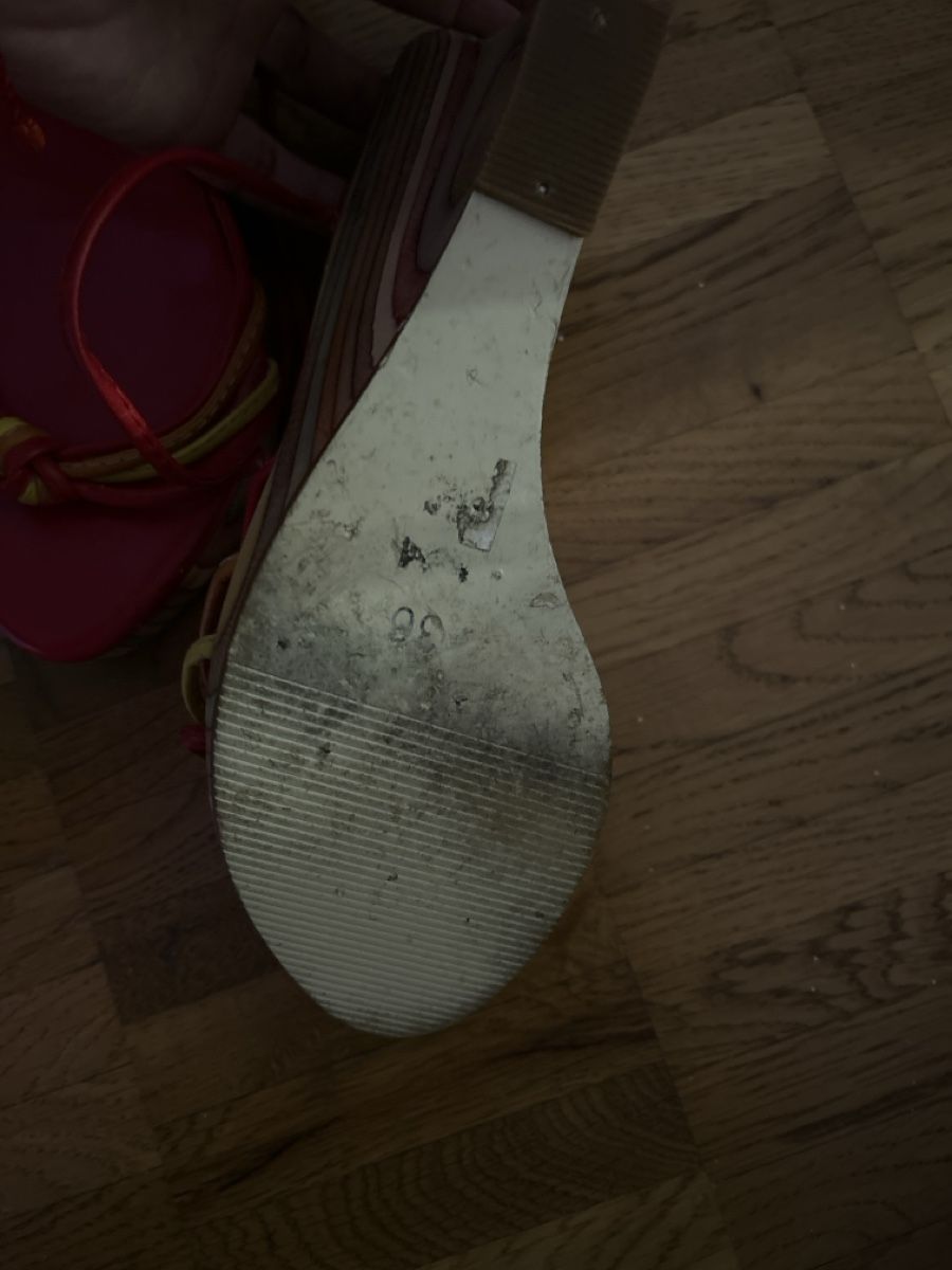 Scarpe da donna: Sandales – Usato da PUlly venduto da mum_22vds 4