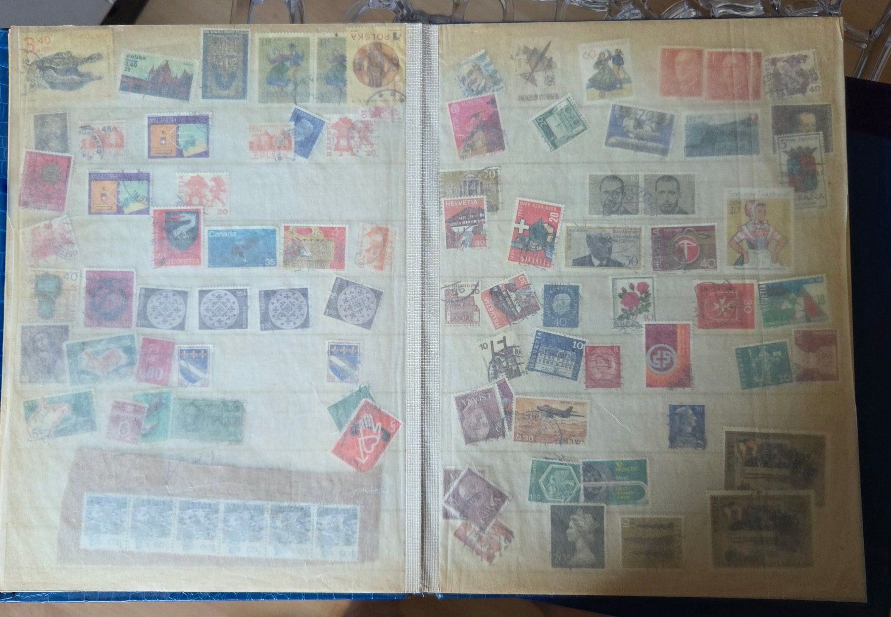 Alle Briefmarken: 2 Briefmarkenalben mit hunderten von Marken – Gebraucht aus Gossau SG von oreliefredy 5