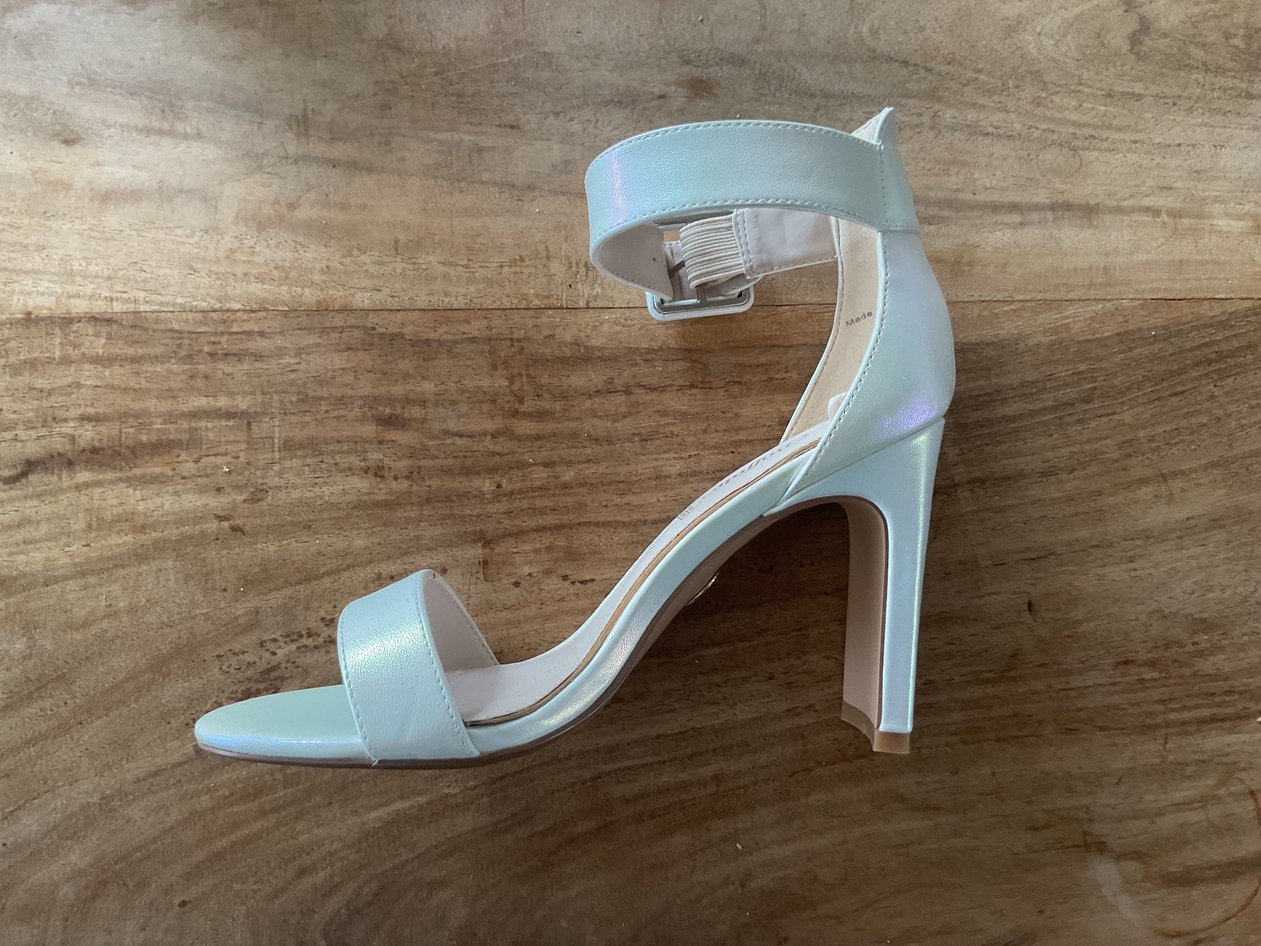 Buffalo Damenschuhe: Heels-Sandalen – Gebraucht aus Dübendorf von Mittwoch.2023