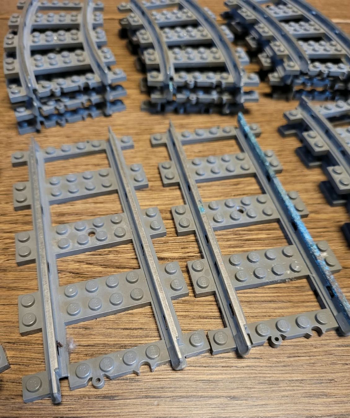 Modelleisenbahnen: LEGO 9-V-Elektrozug-Gleise, – Gebraucht aus Sonceboz-Sombeval von ter_9rc5 3