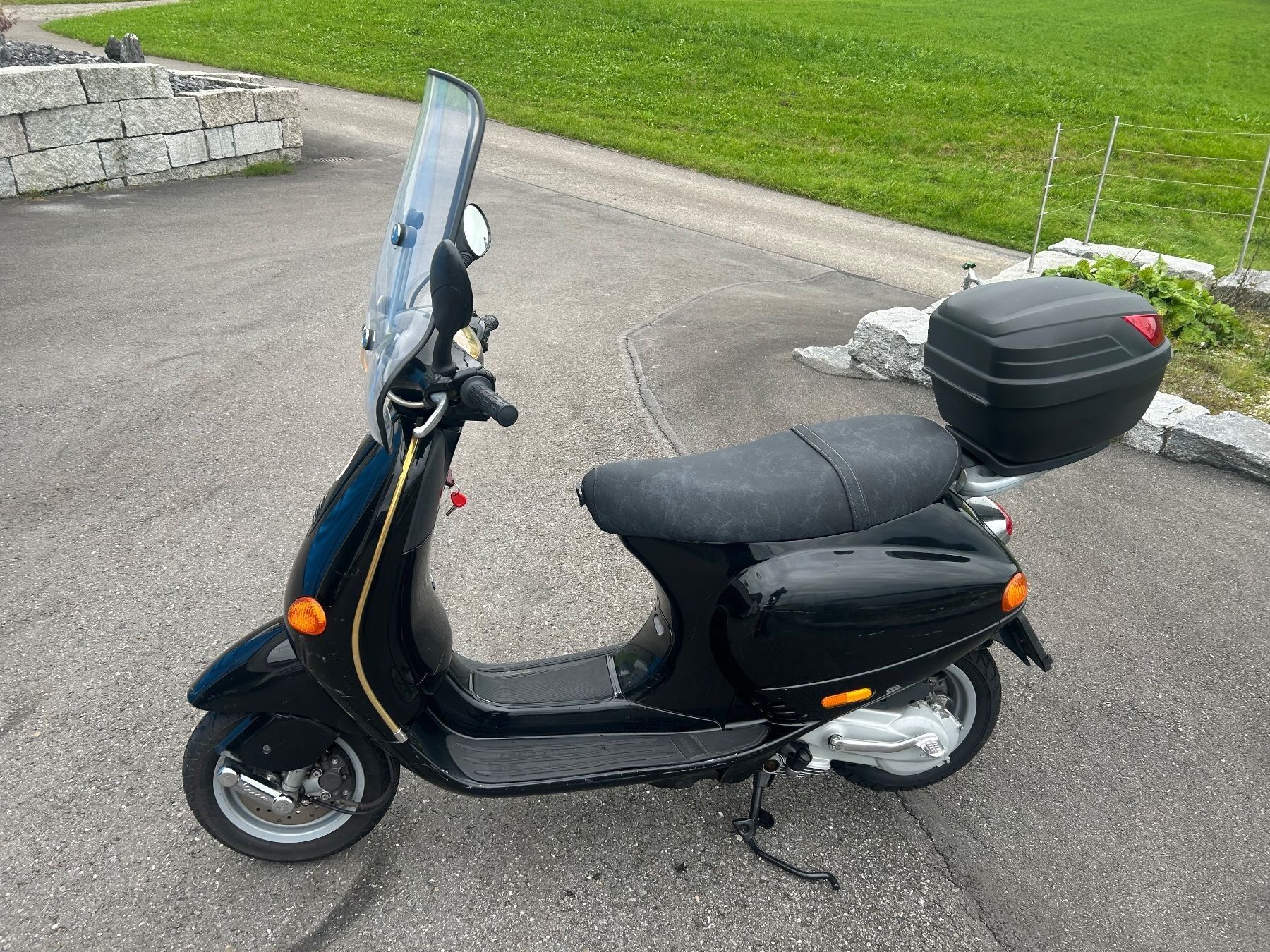 Piaggio Scooter: Piaggio Vespa ET4 125 mit MFK – Usato da Zug venduto da was_gyy2 1