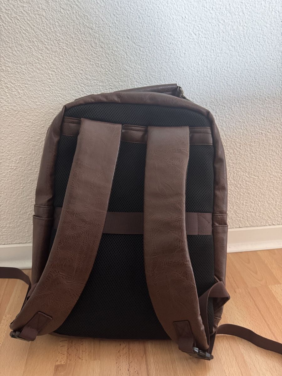 Rucksäcke: Rucksack braun Kunstleder gut erhalten – Neu (gemäss Beschreibung) aus Hünenberg See von luc_lxp9 1