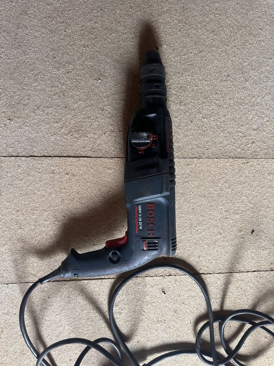 Bosch Bohrmaschinen: Bosch GBH 2-26 DFR Professional – Gebraucht aus Rotkreuz von Outlet-luxus