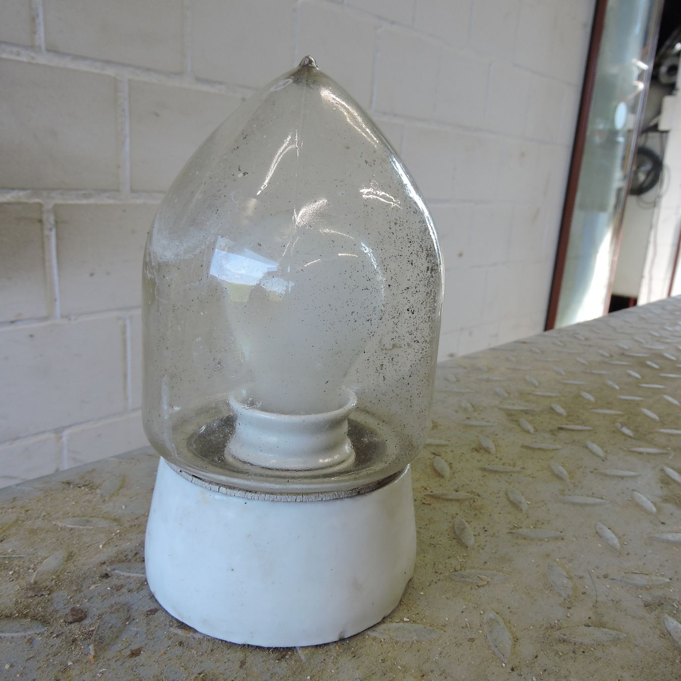 Lampade: Alte Stall Lampe – Usato da Meikirch venduto da rva_q8c7