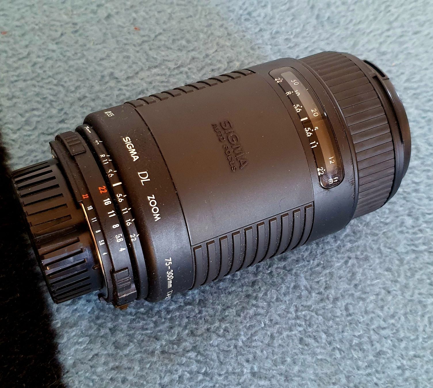 Sigma Obiettivi: Objectif Sigma AF 75-300mm F4-5.6 DL – Usato da La Chaux-de-Fonds venduto da tatiana.fr14