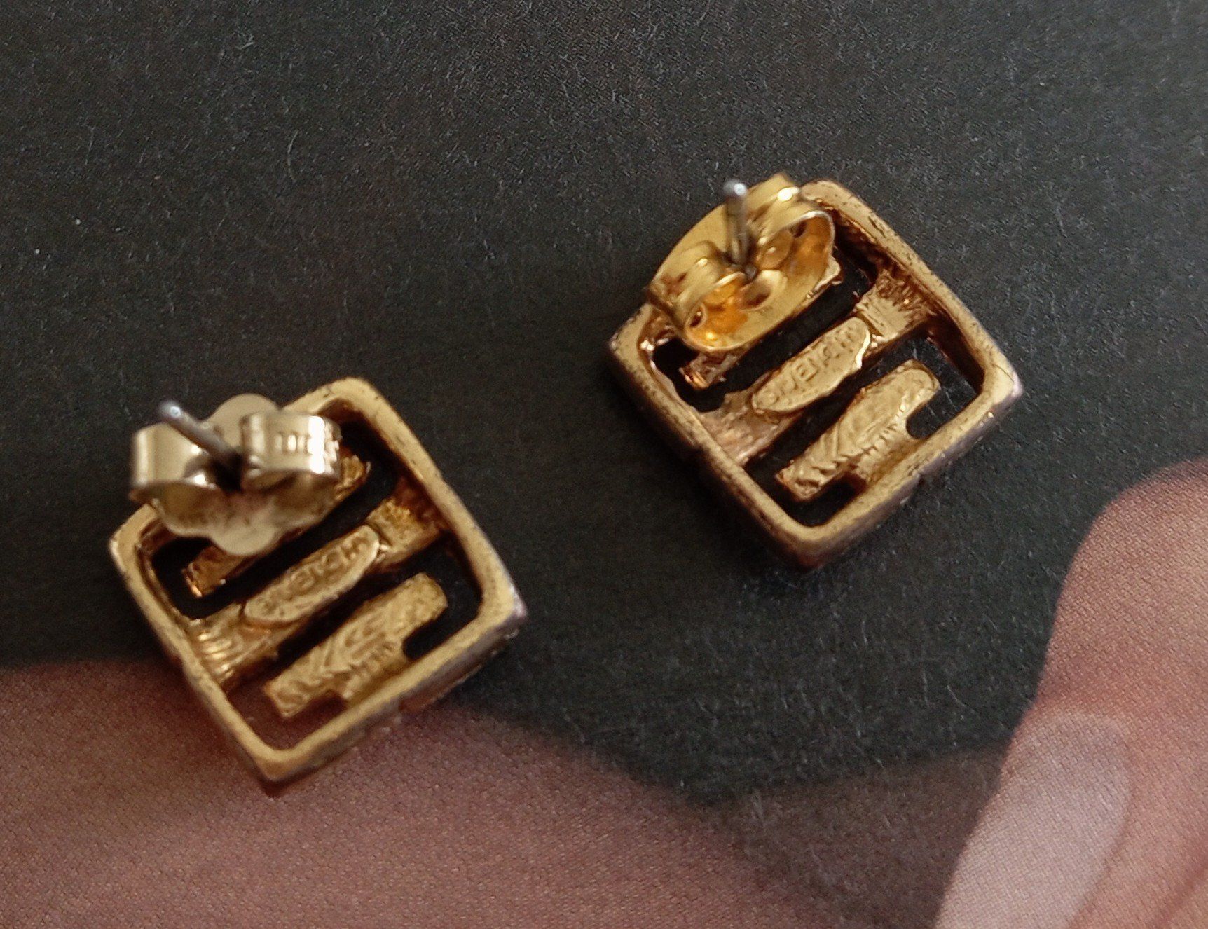 Givenchy Ohrringe & -stecker: Givenchy Ohrstecker vintage – Gebraucht aus Romanshorn von mololo 1