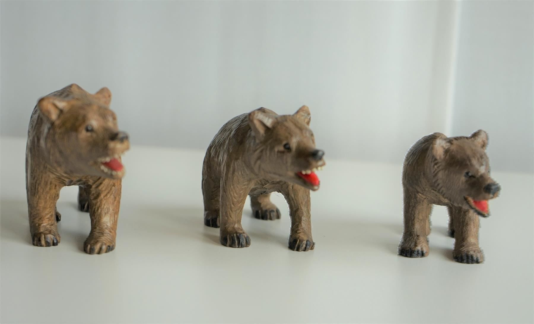 Figurines: 3 Bären, geschnitzt – D'occasion à Brienz BE par P.Edelweiss 1