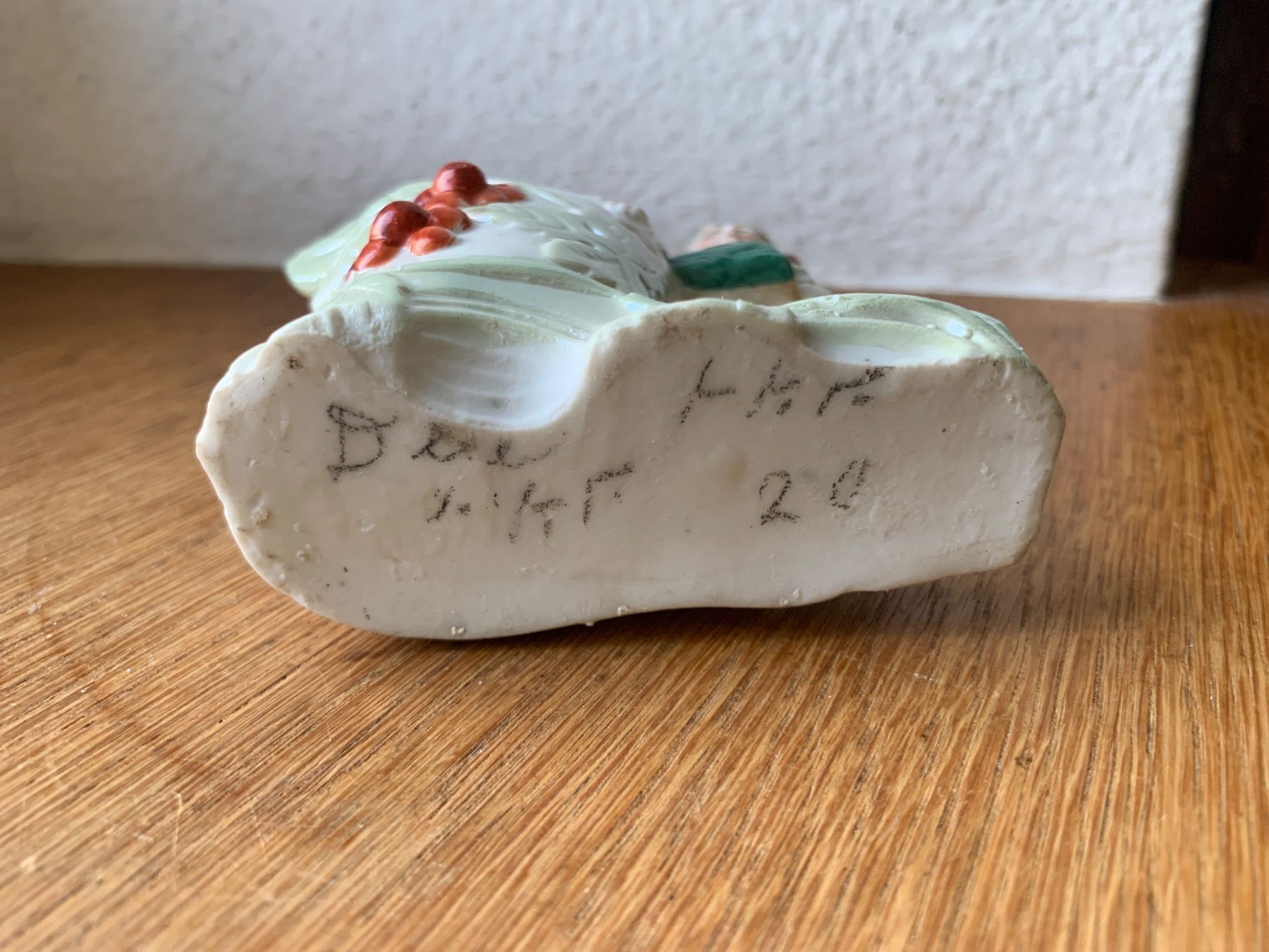 Statuette: Antike Keramikfigur, Junge mit Vase oder für Zahnstocher – Usato da Richterswil venduto da Moii89 1