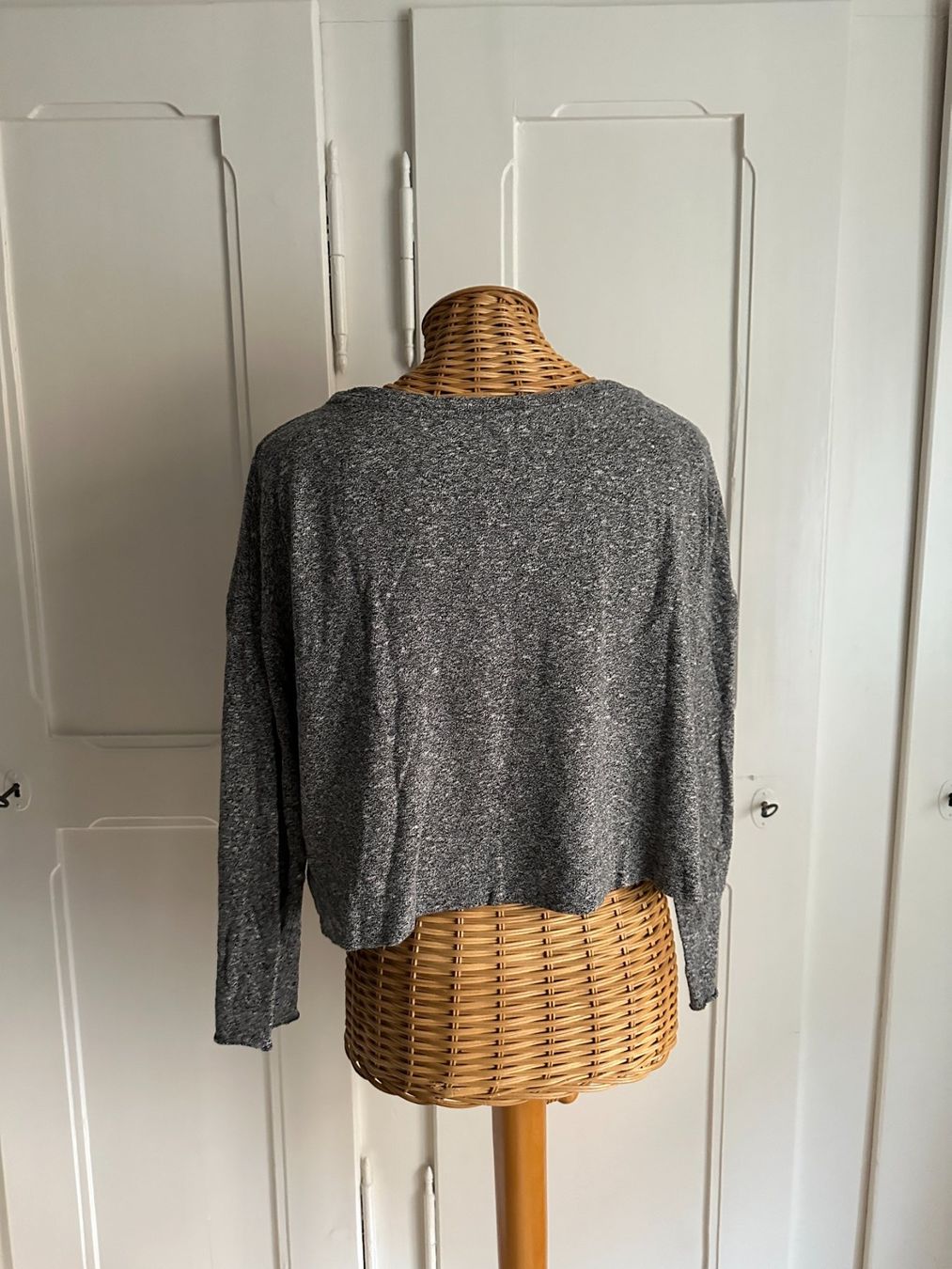 Zara Maglioni & Felpe: ZARA - cropped Langarmshirt meliert M – Usato da Zürich venduto da Diazaio 2