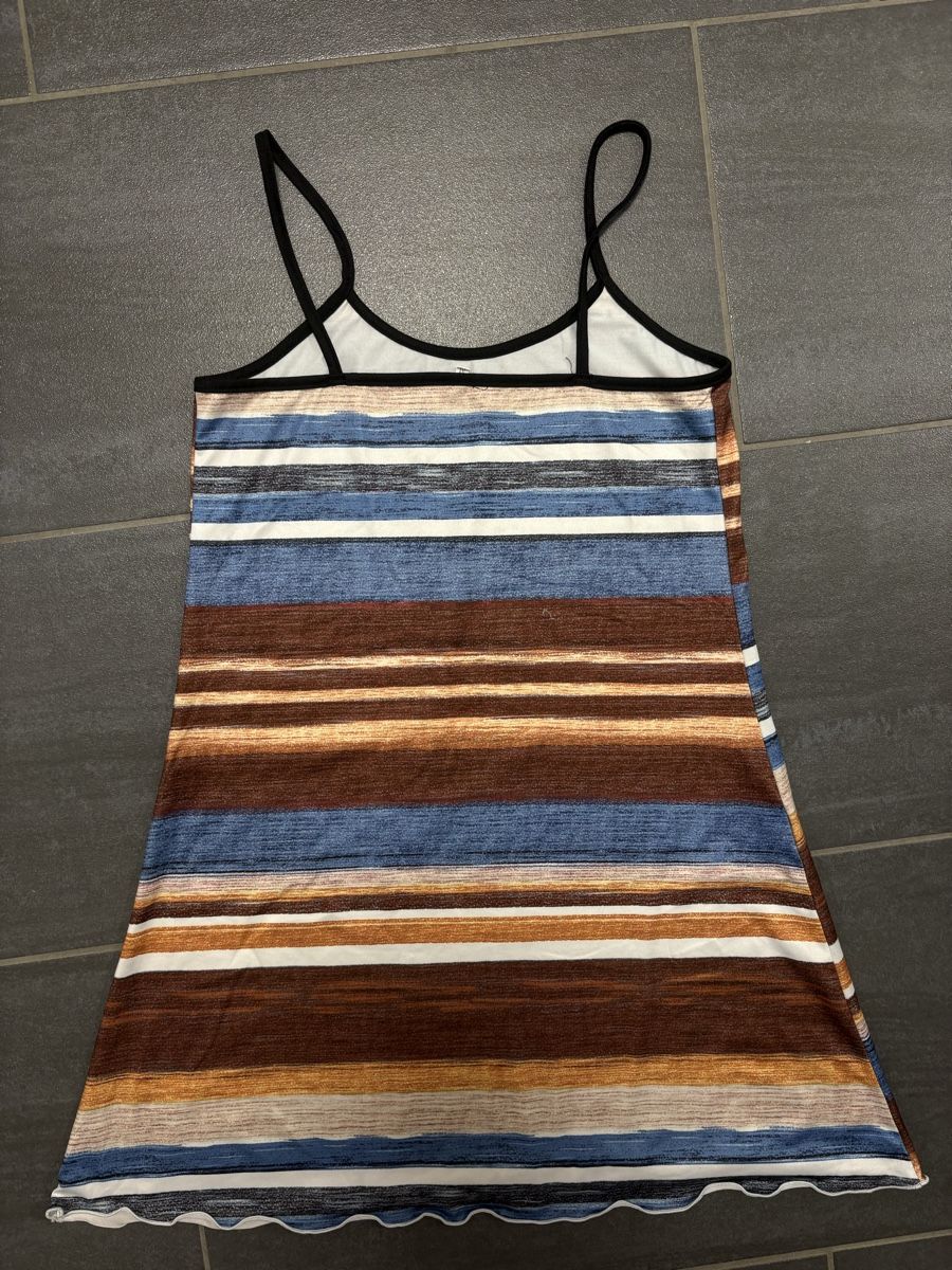 Kleider: Mini Sommerkleid M – Gebraucht aus Rümlang von svent 4