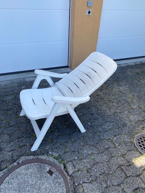 Tischset: Gartentisch mit 8 Klappstühlen – Gebraucht aus Stetten AG von figaroswiss 7