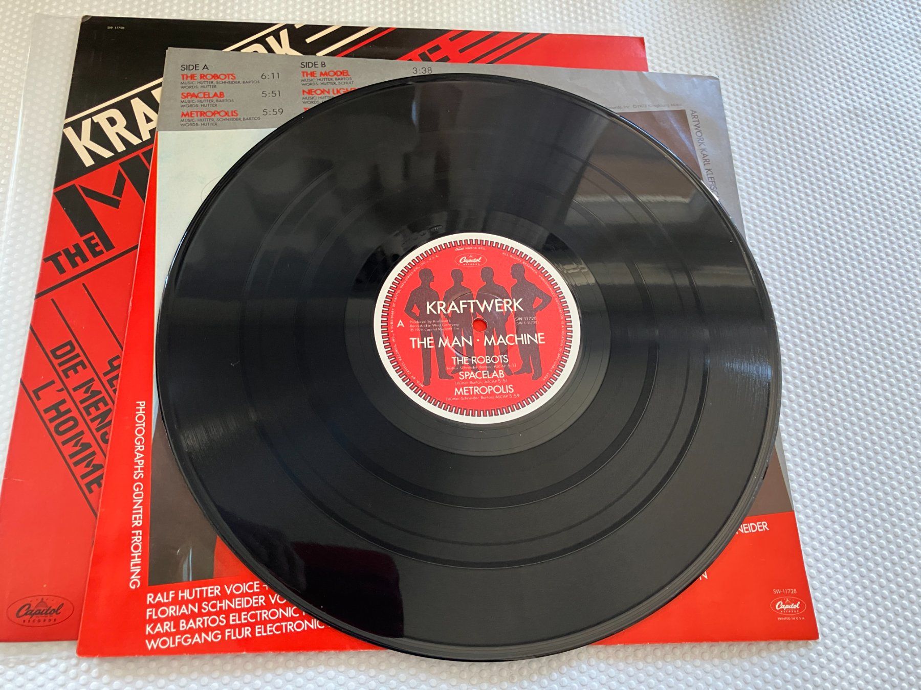 Dischi in vinile: Kraftwerk – Usato da Aarwangen venduto da Jukebox3 5