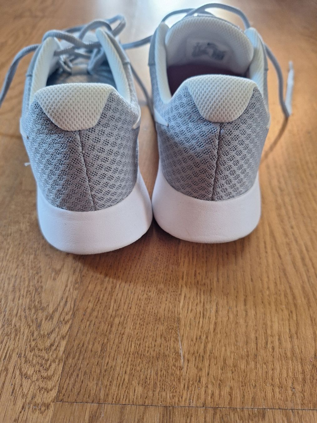 Nike Chaussures femmes: Nike Schuhe, Grösse 40.5 – Neuf (Voir description) à Genolier par Antoine30 3