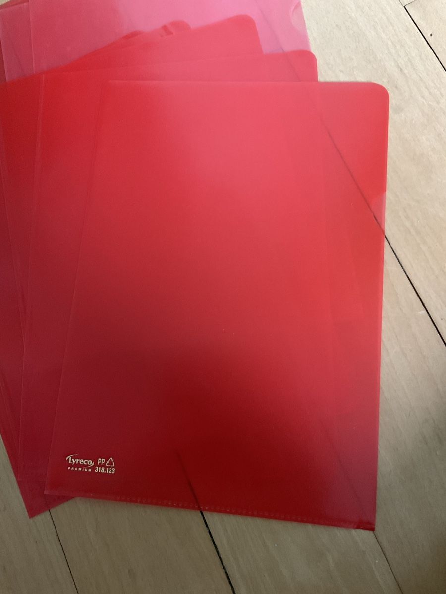 Raccoglitori: Sichtmappen A4 rot durchsichtig gebraucht – Usato da Schaffhausen venduto da s.ehrb 3