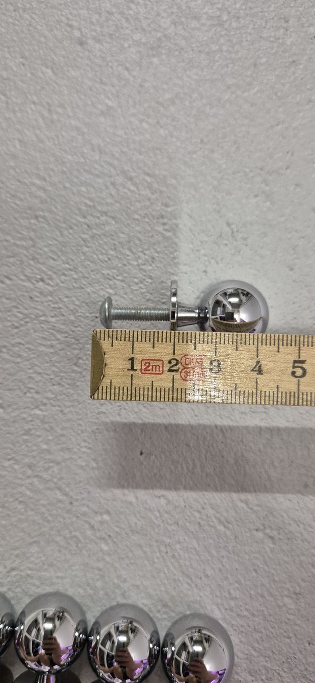 Ferramenta: 8x Möbelknöpfe Metall – Usato da Hettlingen venduto da _.ch_ 1