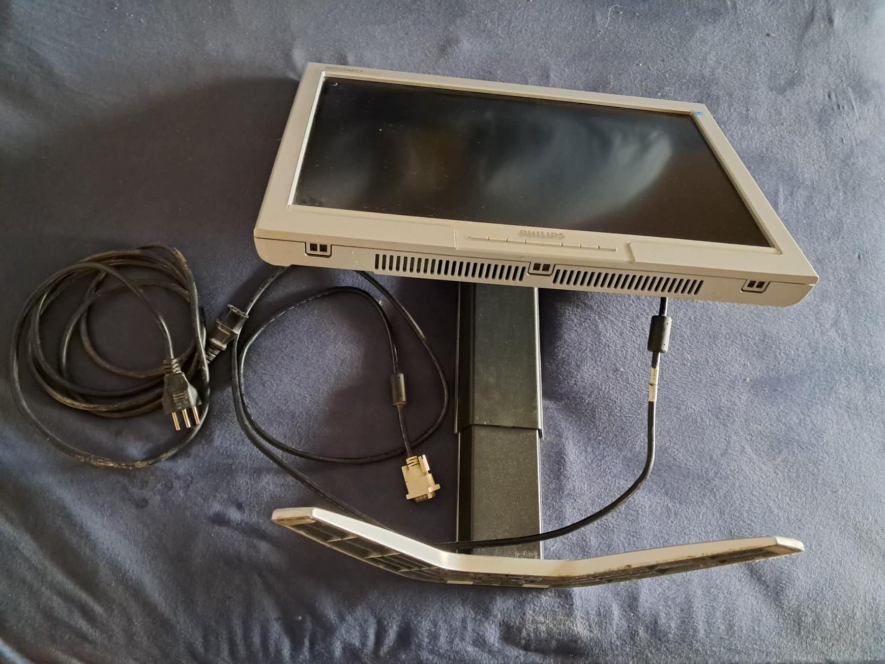 Philips Monitor: Ecran pour PC de marque Philips – Usato da PRILLY venduto da 55b_nh8l