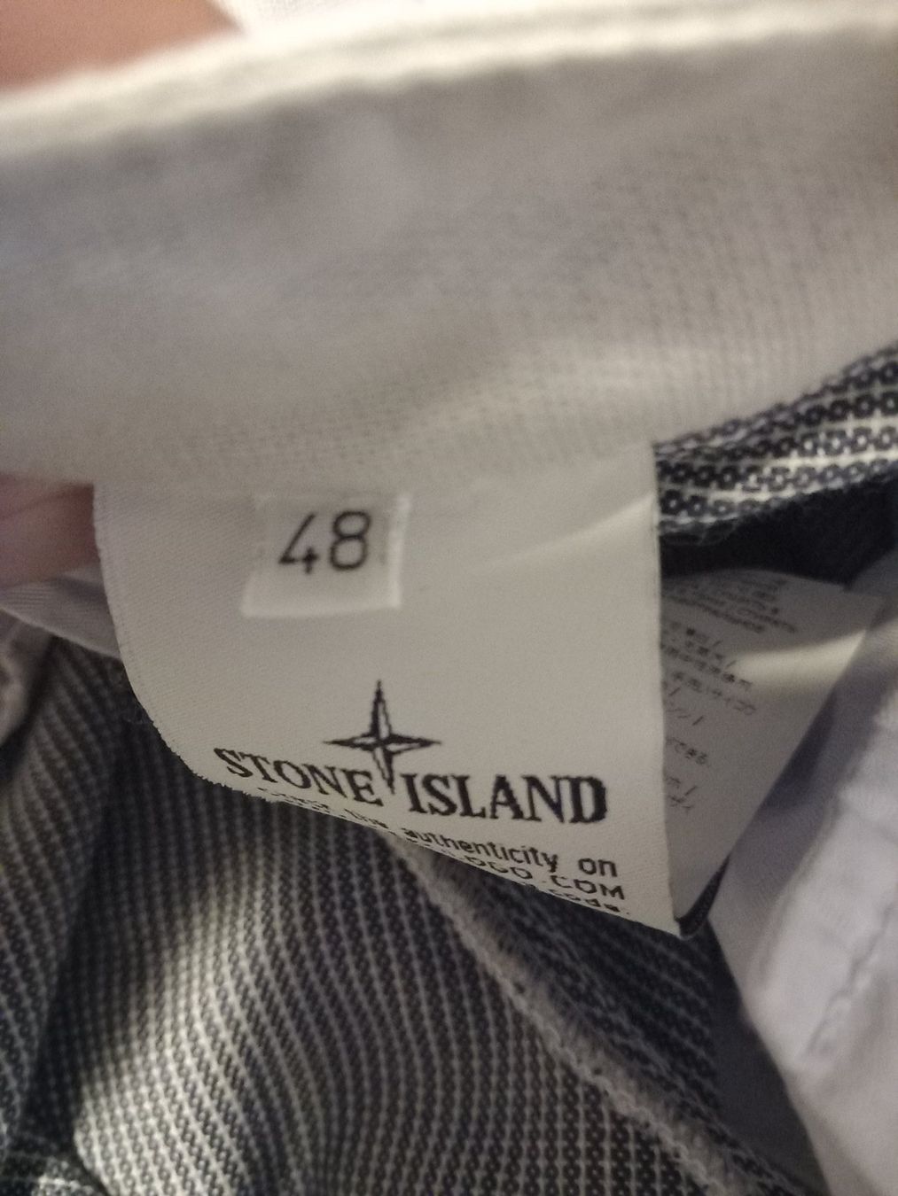 Stone Island Hosen: Pantalon Stone Island taille 48 – Gebraucht aus Le Grand-Saconnex von Rgt87 6
