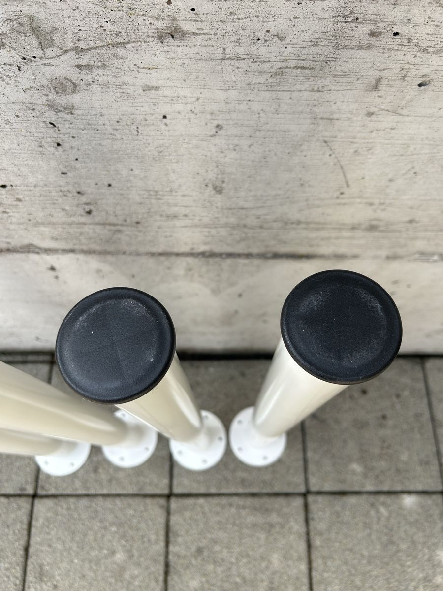 Ikea Altri mobili: 4er Set Tischbeine, Top Zustand! – Nuovo (secondo la descrizione) da St. Gallen venduto da Falcone 1