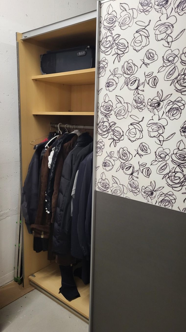 Armadi: Gratis - Schrank mit Schiebetüren – Usato da Luzern venduto da Isliker 2