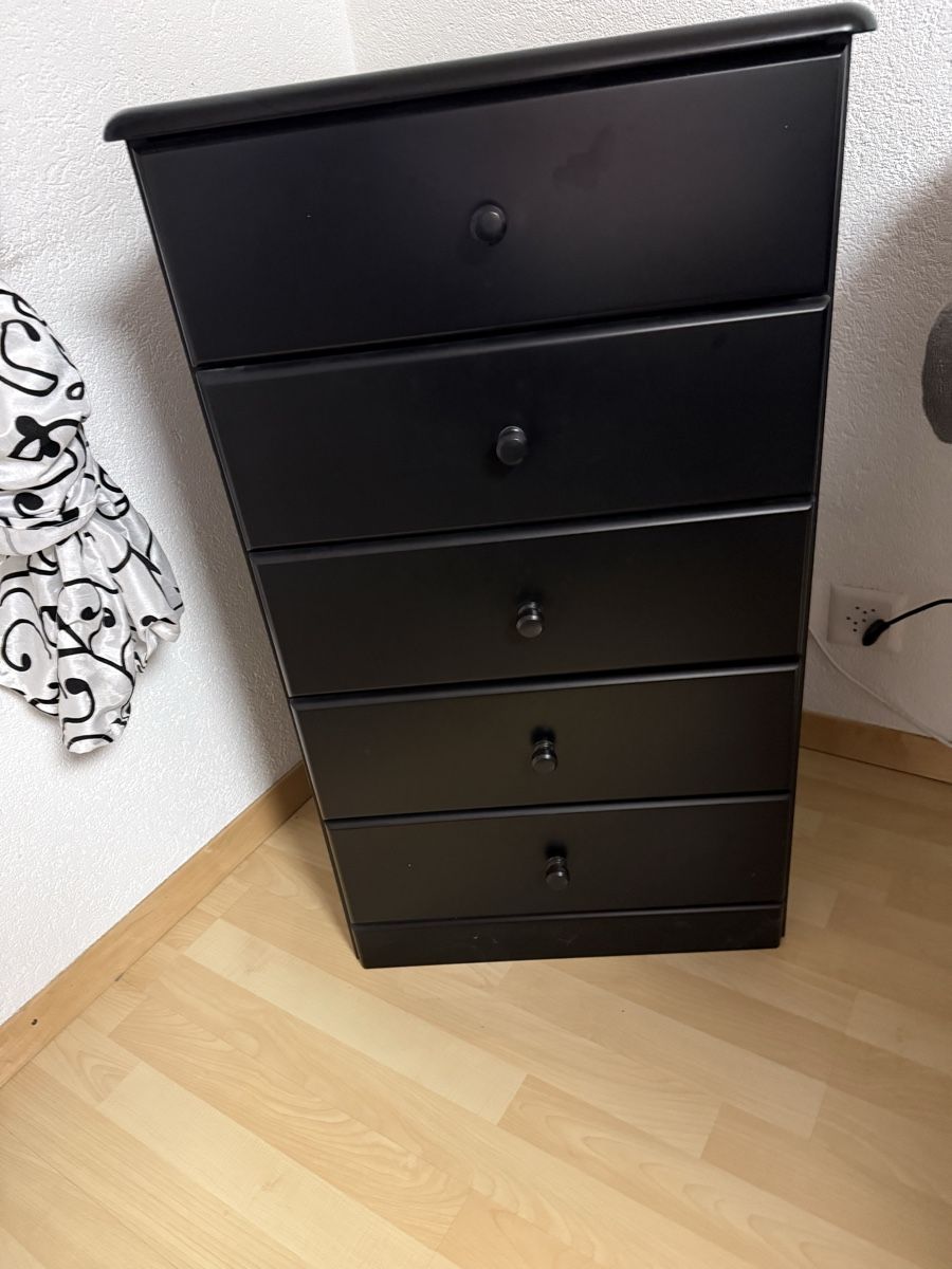 Cassettiere: Kommode schwarz 5 Schubladen guter Zustand – Usato da Münsingen venduto da energystar15 1