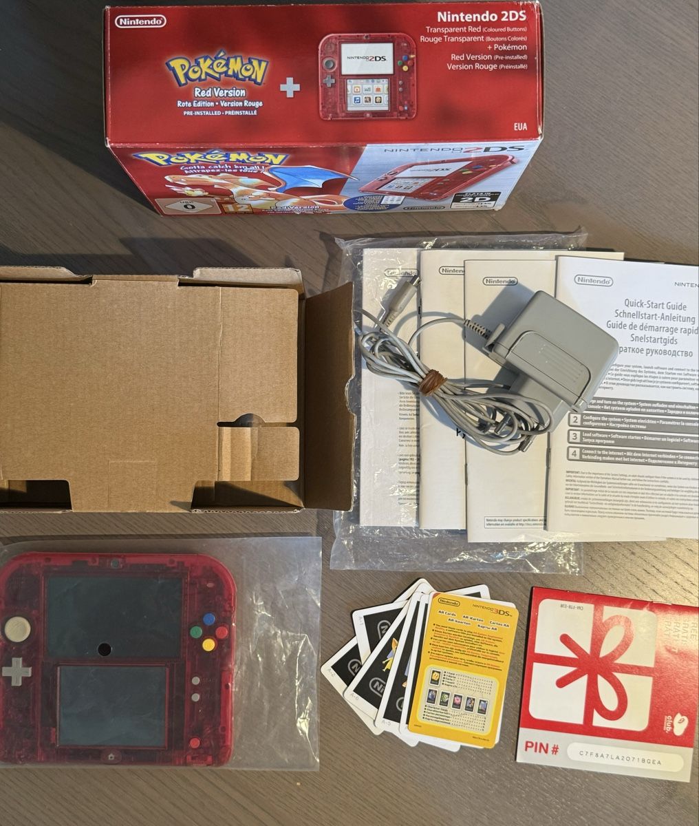 Nintendo Konsolen: Nintendo 2DS Pokemon Rouge Red Rote – Gebraucht aus Thônex von retrolovech 3