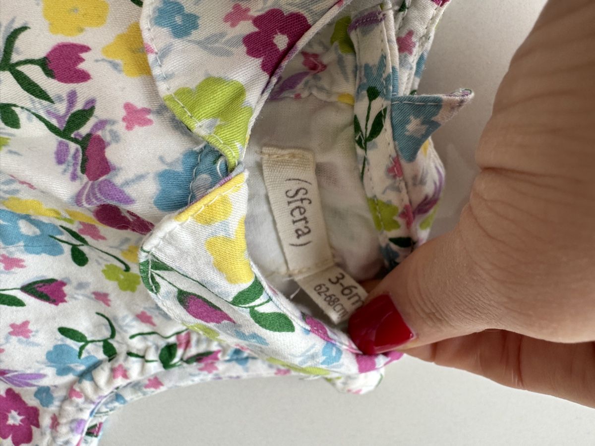 Camicie, Top & T-shirt: Camicetta smanicata Sfera – Usato da Ruvigliana venduto da lux_t2sb 1