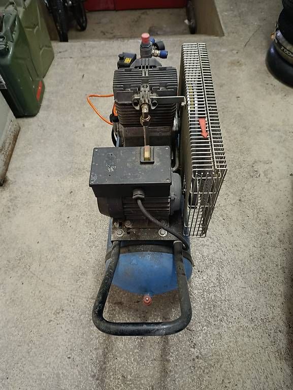 Kompressoren: Druckluftkompressor Marke Tool Air – Gebraucht aus Arbon von Alex.G. 2