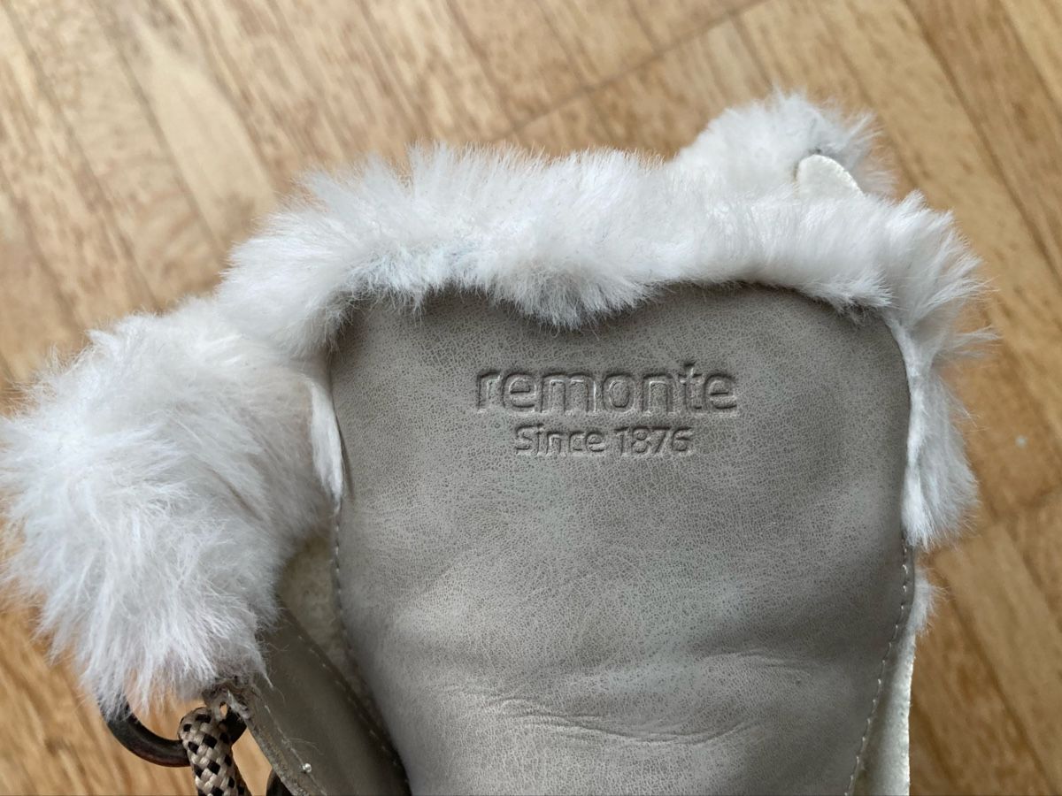 Scarpe da donna: Remonte Snowboot/Winterstiefel - gris, Grösse 37/38 – Nuovo (secondo la descrizione) da Nürensdorf venduto da salut 1