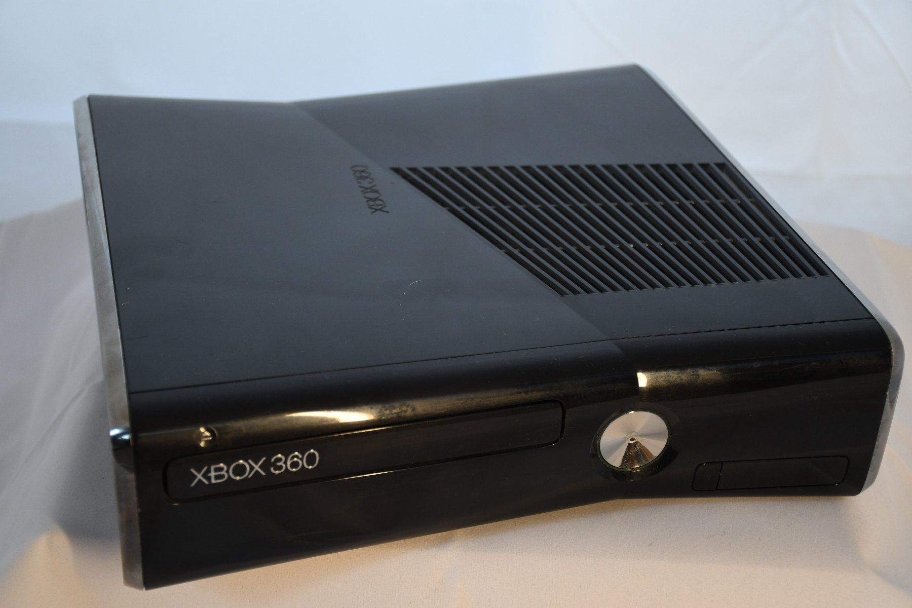 Microsoft Console: Xbox 360 (Schwarz) Komplett-Set – Usato da Brüttisellen venduto da ser_x5tz