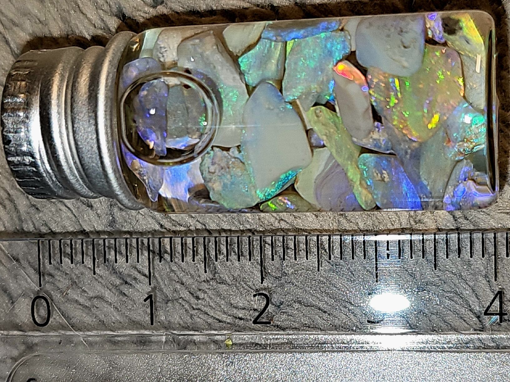 Pietre preziose: Natürliche australische Opal Splitter in einer Flasche. – Nuovo e nell'imballaggio originale da Uerkheim venduto da Winwinner 1