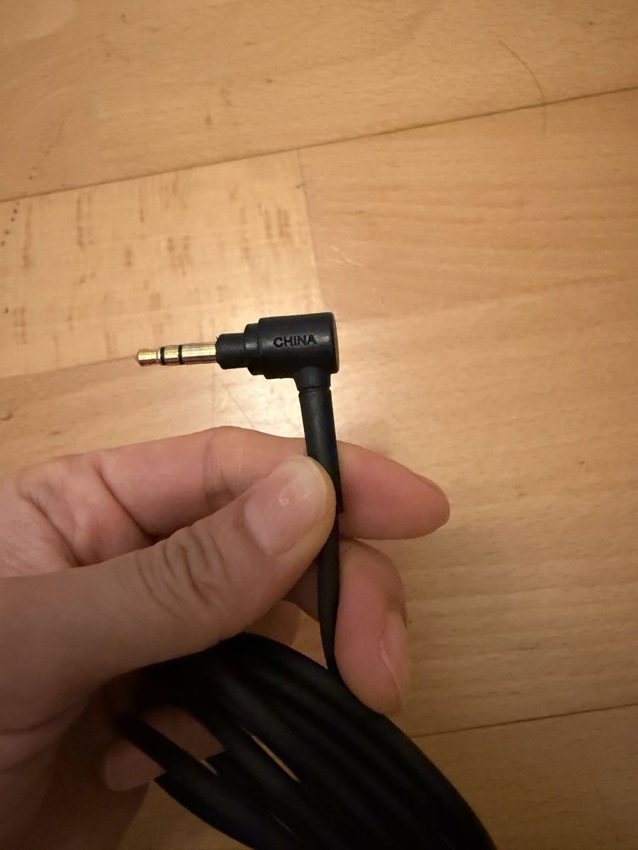 Sony Cavi: Sony audio cable original 3.5mm – Usato da Zürich venduto da arr_vq5w 2