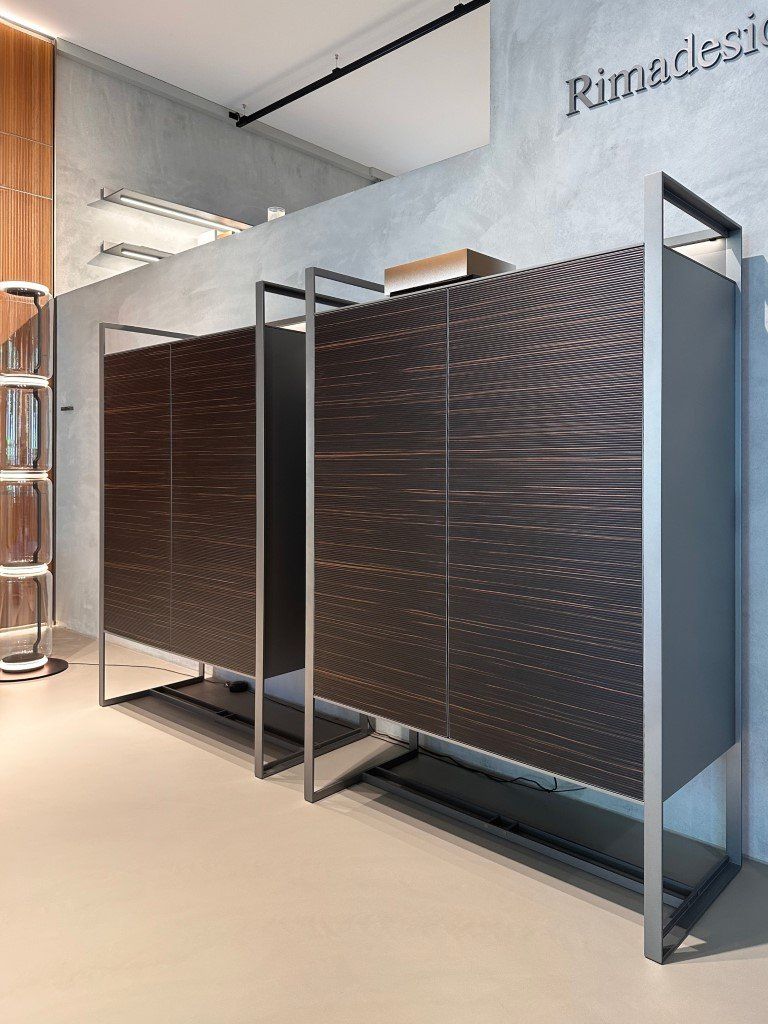 Scaffali: Rialto Bar Cabinet / Rimadesio – Nuovo (secondo la descrizione) da Emmen venduto da Davinci_Design 2