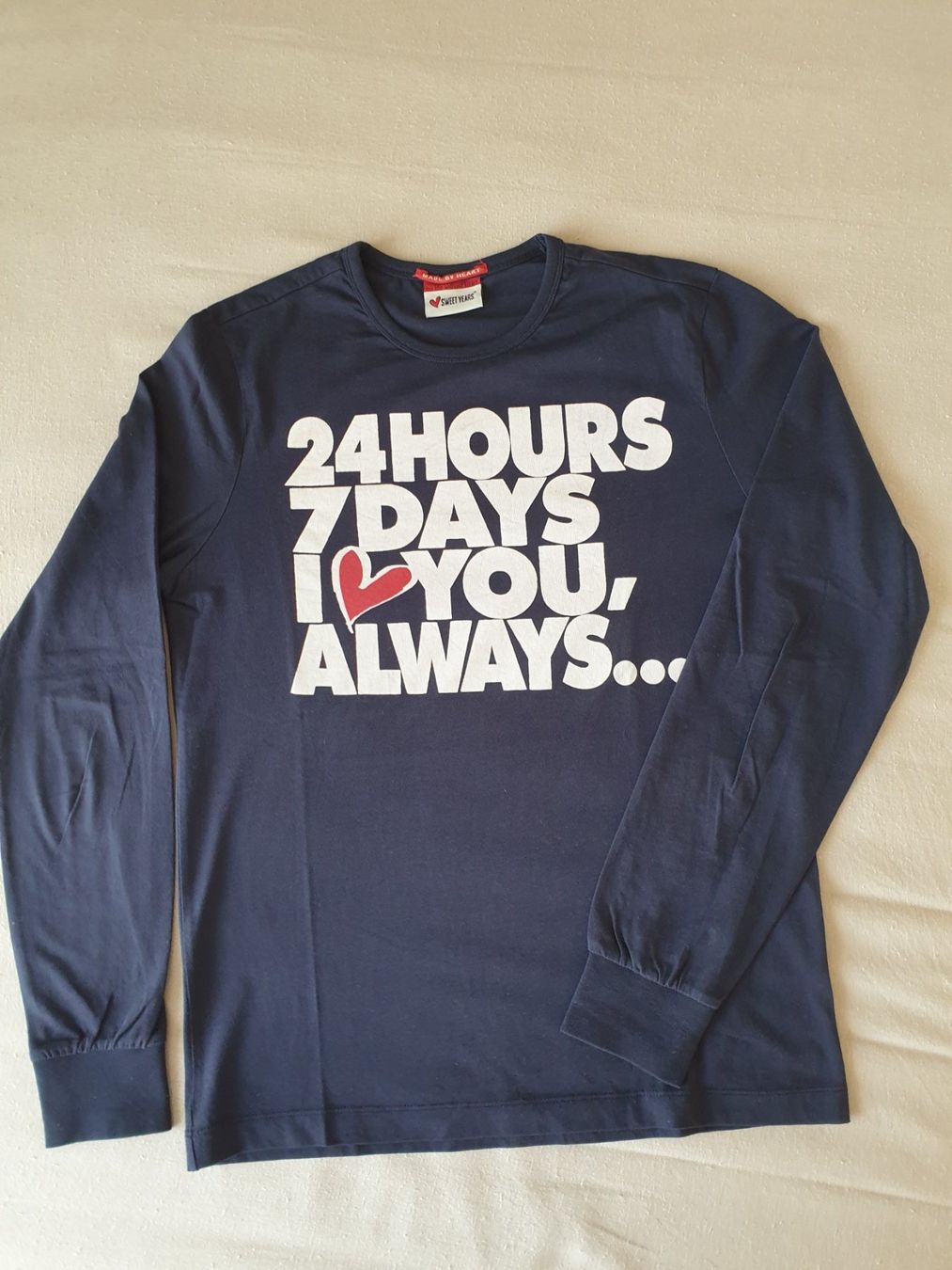 T-shirt: Sweatshirt SWEET YEARS Gr S – Nuovo (secondo la descrizione) da Castelrotto venduto da Rumy