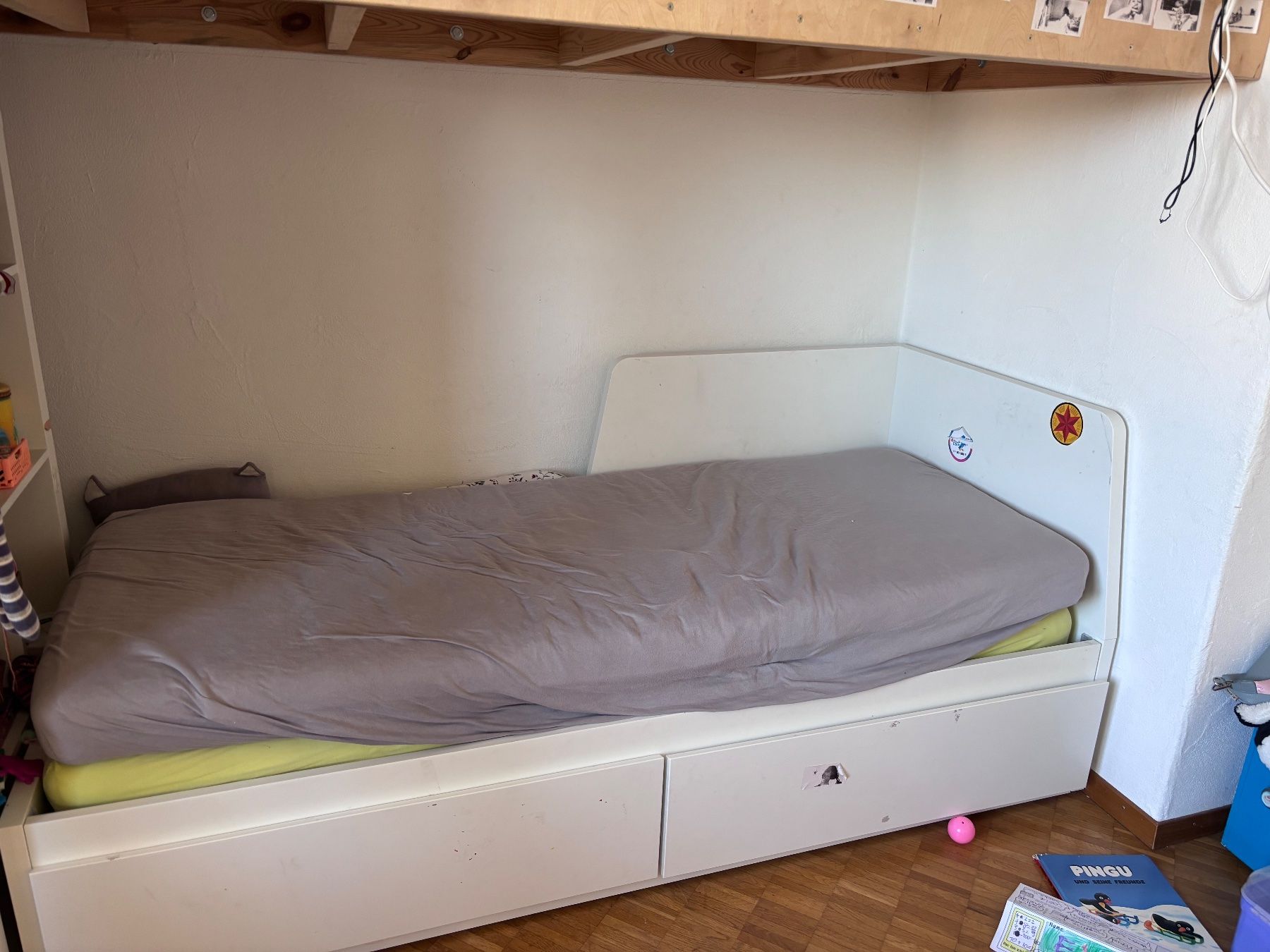 Ikea Letti: Bettsofa Ikea "Flekke" mit viel Stauraum – Usato da Zürich venduto da brueggej