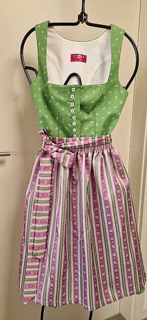 Wunderschönes Dirndl mit Schürze 