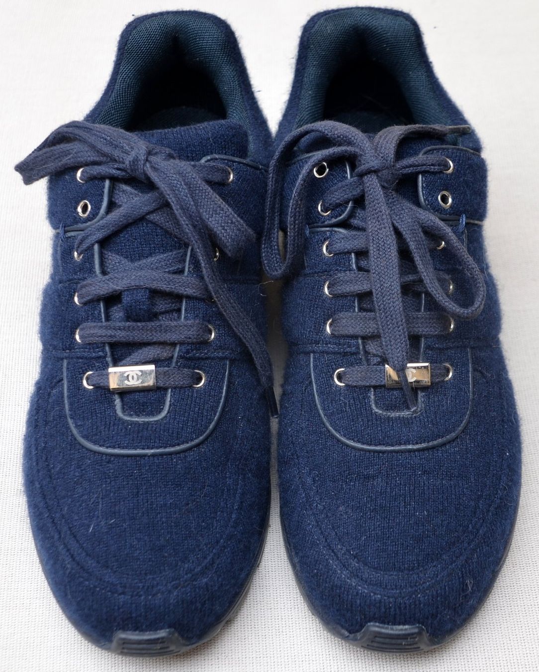 Chanel Scarpe da donna: CHANEL CC Trainer Sneakers .41 – Usato da Collonges venduto da Auganien 2