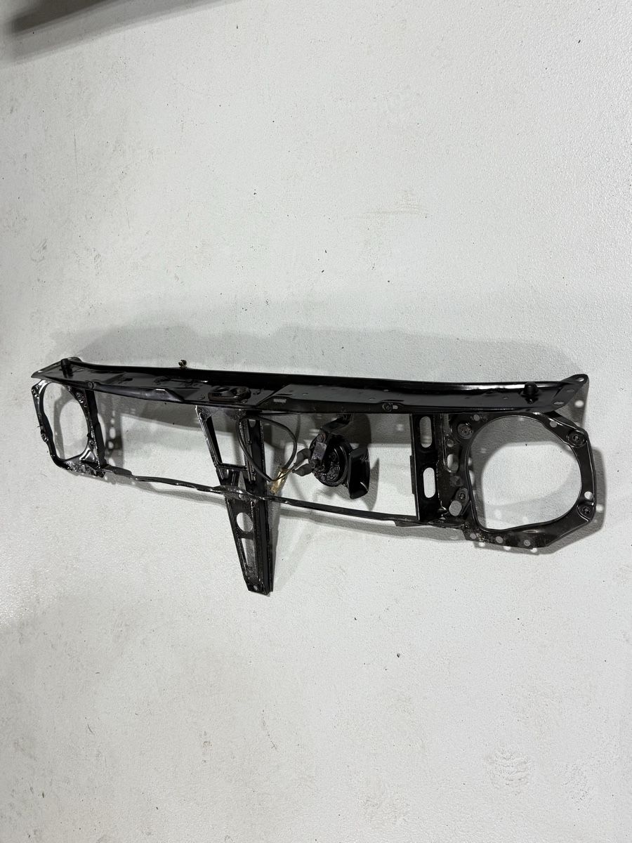 VW Tutti pezzi di ricambio auto: VW Golf 2 Schlossträger – Usato da Niederhasli venduto da Ajlina1212 2