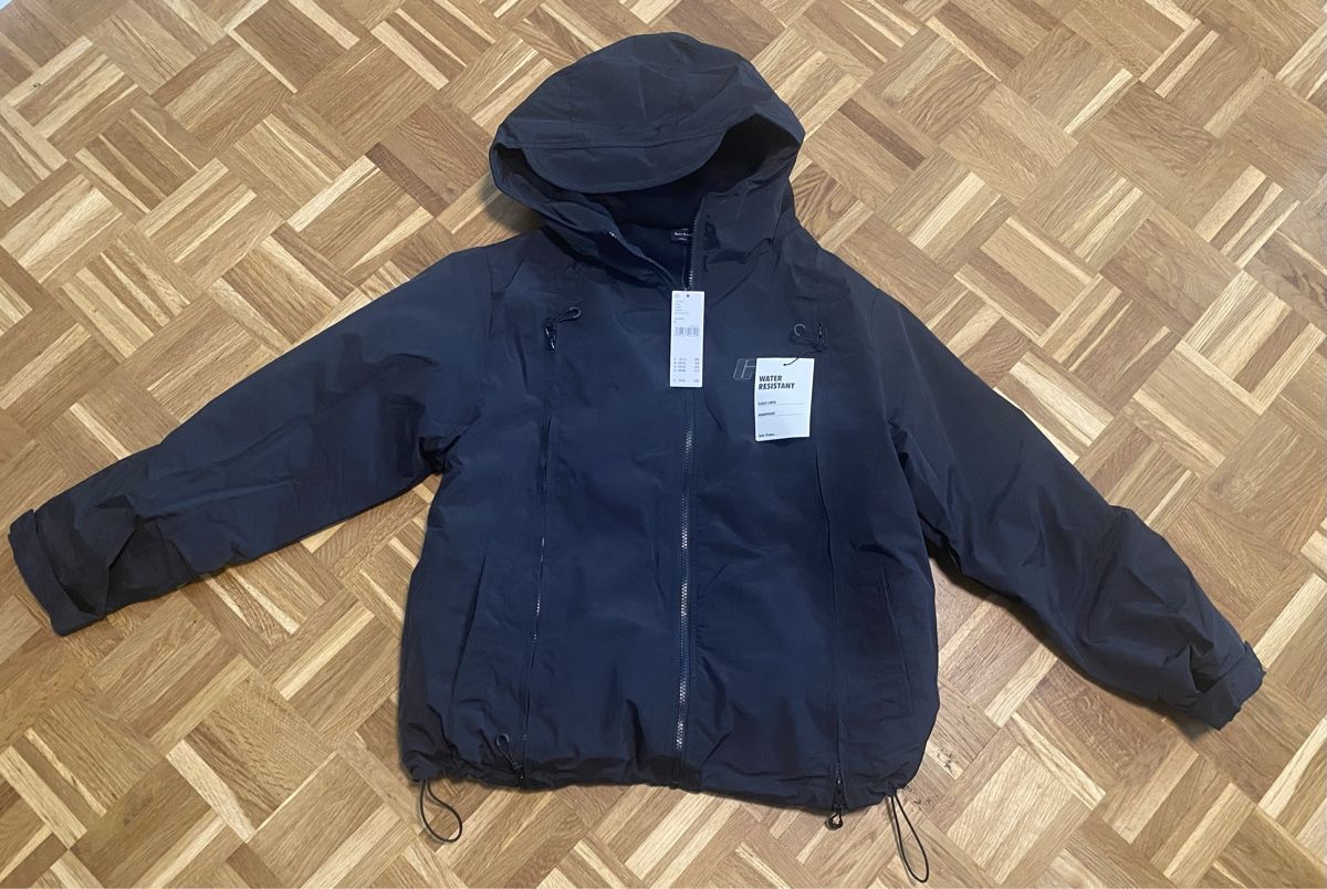 Urban Outfitters Giacche: Water-Resistant Shell Jacket Urban Outfitters – Nuovo e nell'imballaggio originale da Winterthur venduto da chiaroscuro27 3