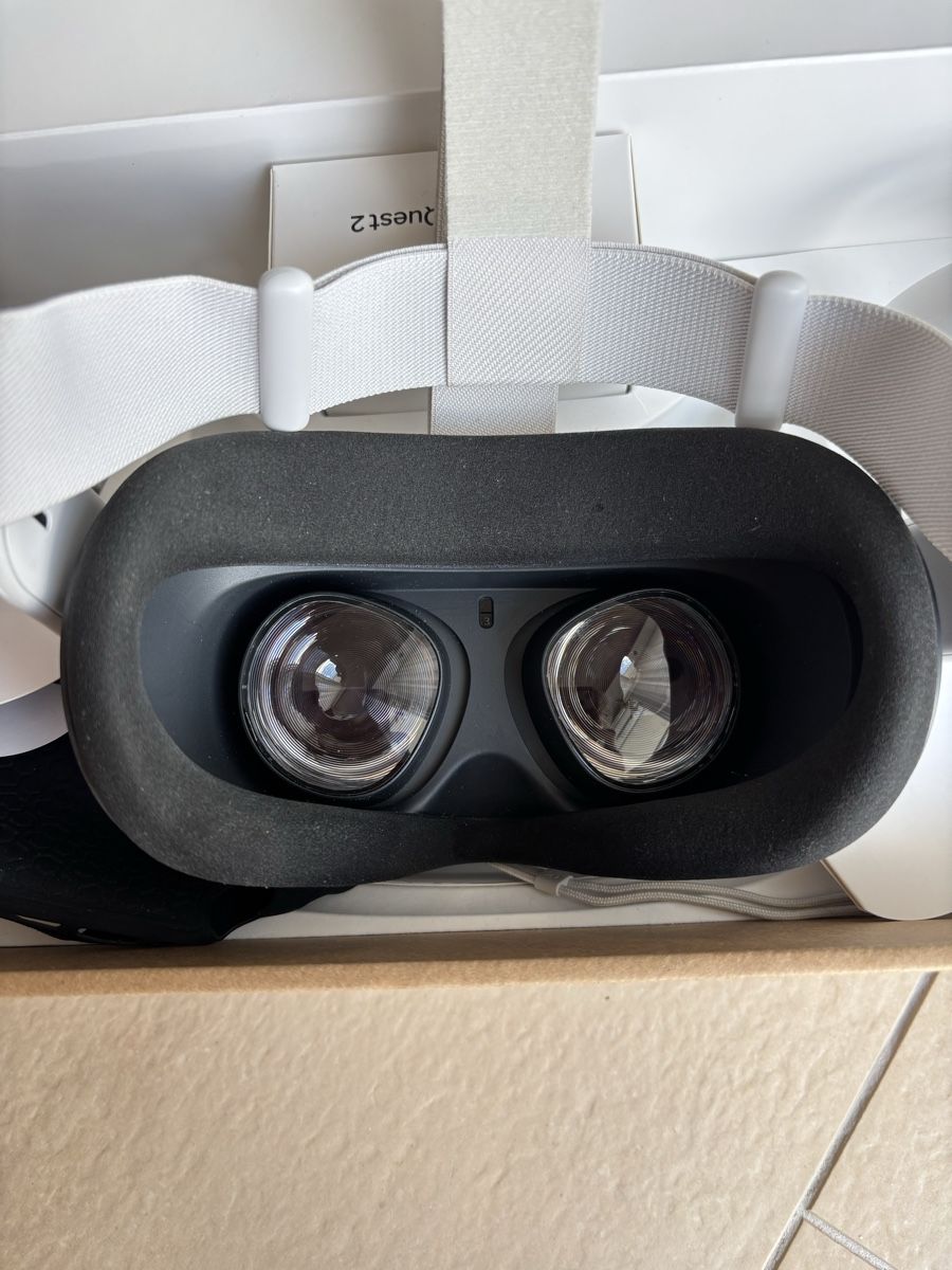 Meta Casque VR: Meta Quest 2 128 GB – D'occasion à Meggen par Isabelmeg 6