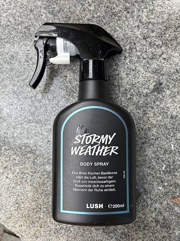 Lush Profumi & Eau de Toilette: Lush Bodyspray Stormy Weather – Usato da Zürich venduto da adr_n2f6