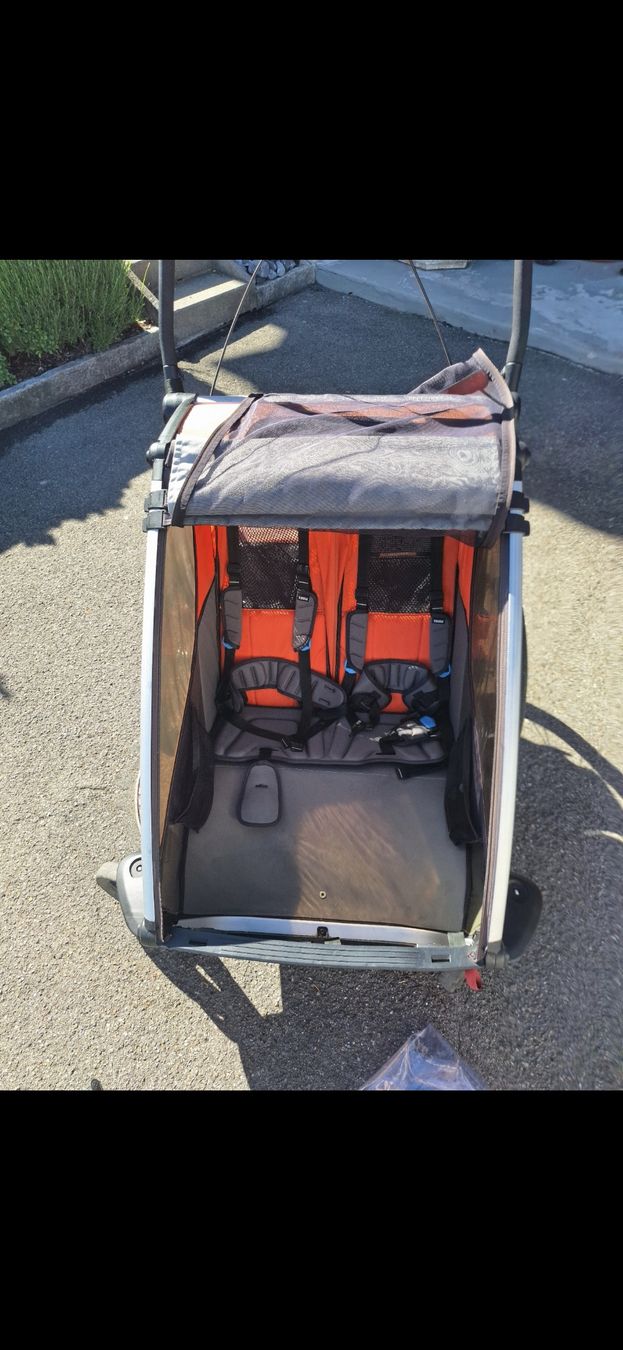 Thule Anhänger: Thule Chariot Cross double Veloanhänger – Gebraucht aus Beromünster von Henri_78 2
