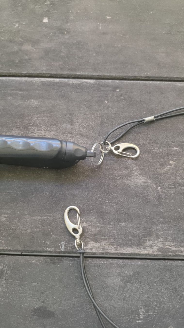 Tutti gli attrezzi: Gummierter Fisch Feumer 45x33cm mit Stretch Band – Usato da Kesswil venduto da LinoundLukas00 1