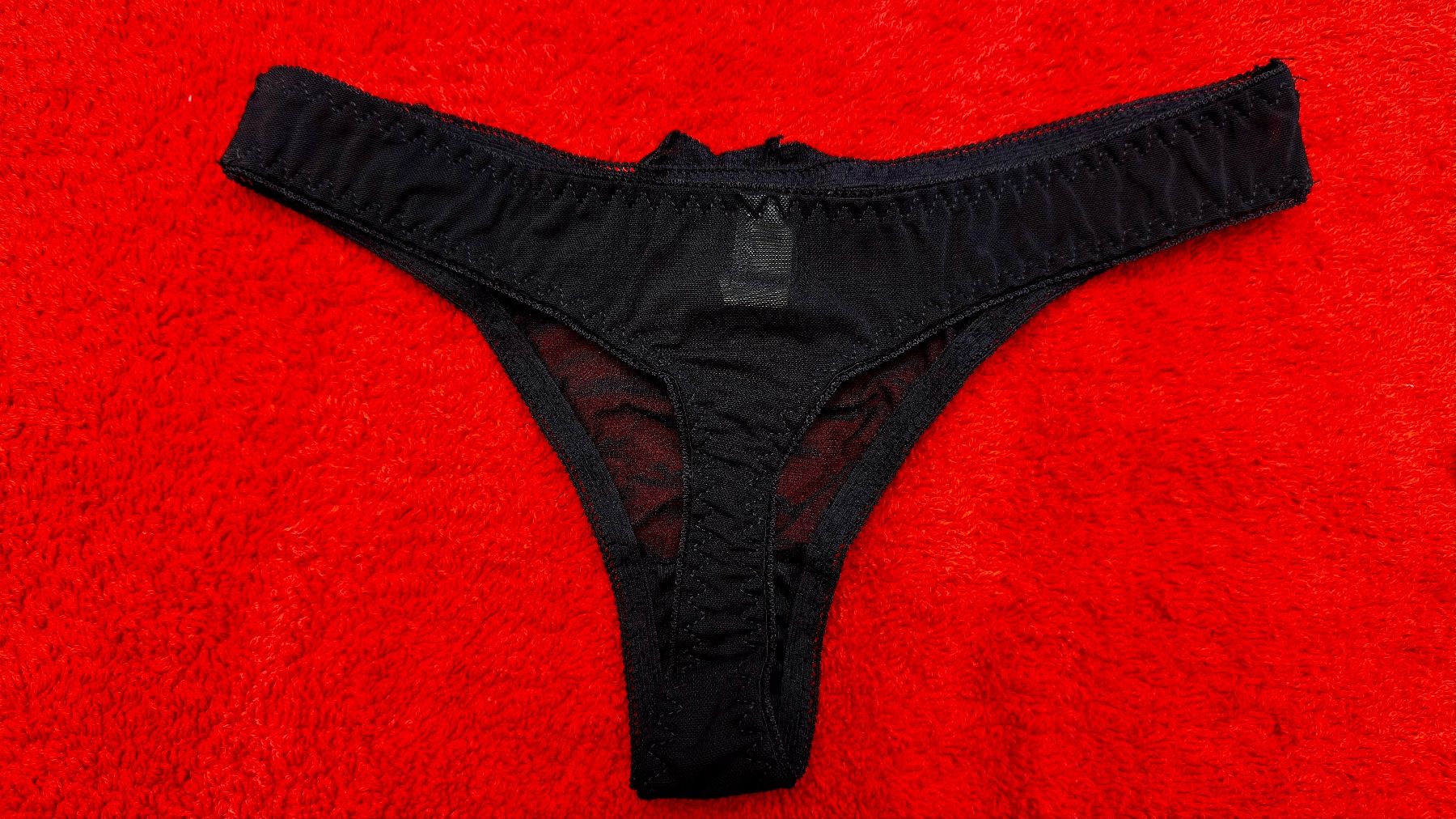 Altra biancheria intima: FABRIKNEUR Schwarzer Spitzen-Tanga/String, Grösse S/M – Nuovo (secondo la descrizione) da Uster venduto da Isskra 1
